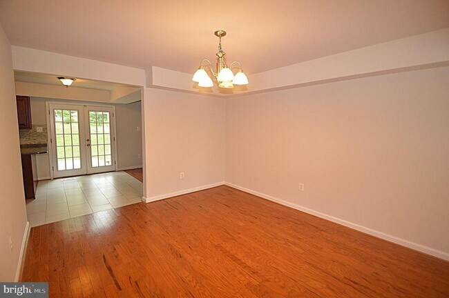 Building Photo - 13145 Melville Ln