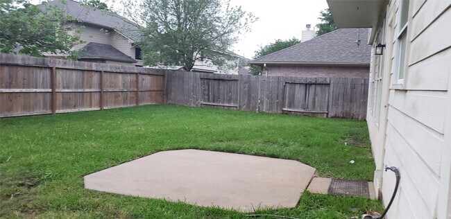 Building Photo - 3839 Landon Park Dr