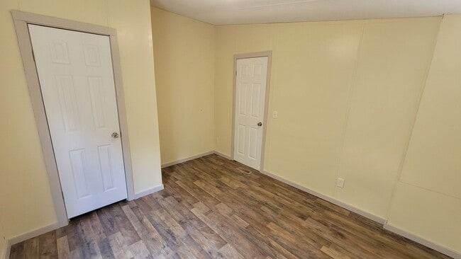 Building Photo - Manufactured Home Available in Anderson