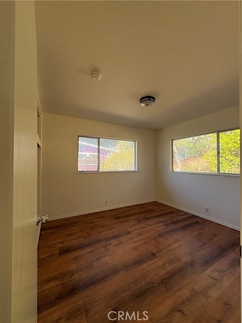 Building Photo - 4096 Lakeshore Blvd