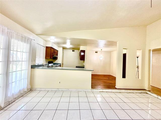 Building Photo - 2406 Jo Lyn Ln