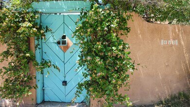 Building Photo - Coming Soon! Old Town Charm! 2 Bedroom Hou...