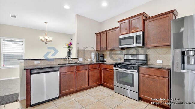 Building Photo - 1933 Howth Ave