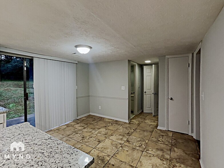 Building Photo - 785 Edenton Ct