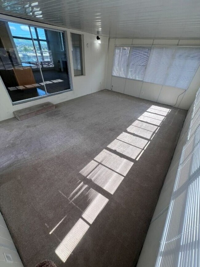 Building Photo - Hardeman