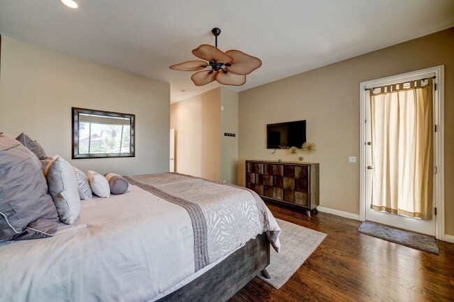 Building Photo - 4221 S Danyell Dr
