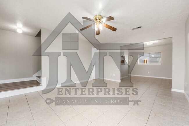 Building Photo - 2526 Aldon St