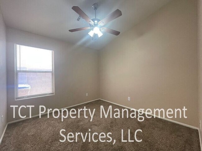 Building Photo - Active lifestyle Community in a Charming N...