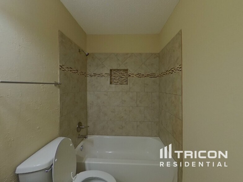 Building Photo - 609 Rifleman Trail