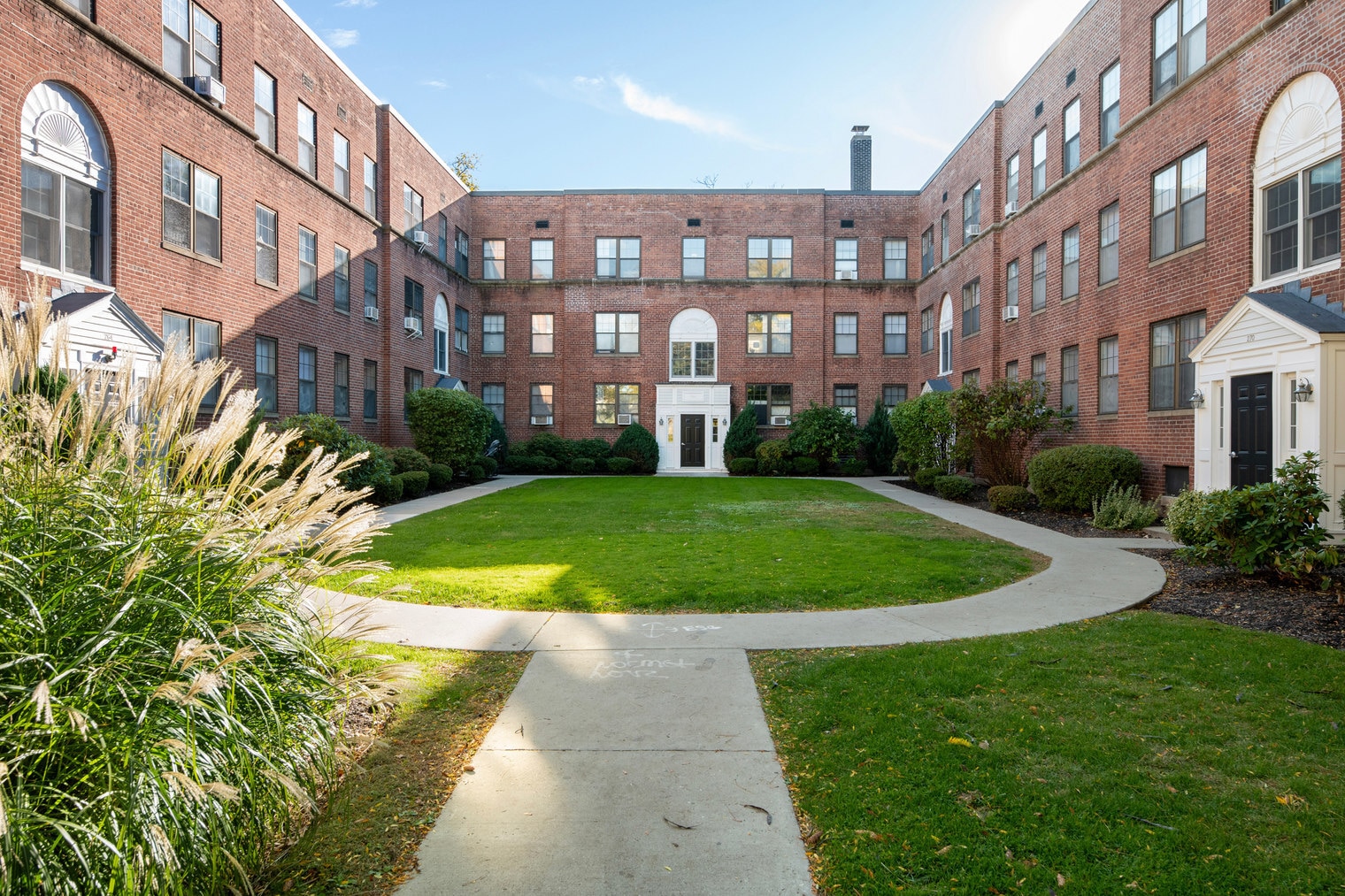 Building Photo - 270 Harvard St