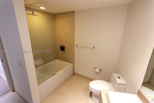 Building Photo - 4111 S Ocean Dr