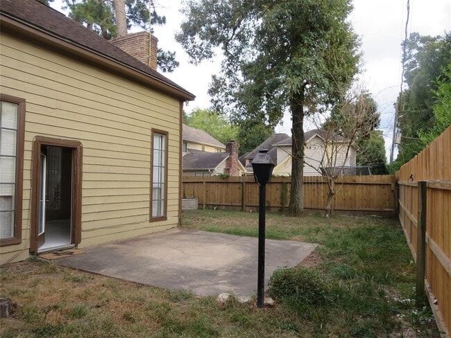Building Photo - 15715 Gilbertyn Dr