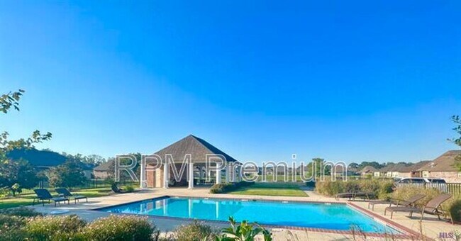 Building Photo - 7335 Oak View Dr.