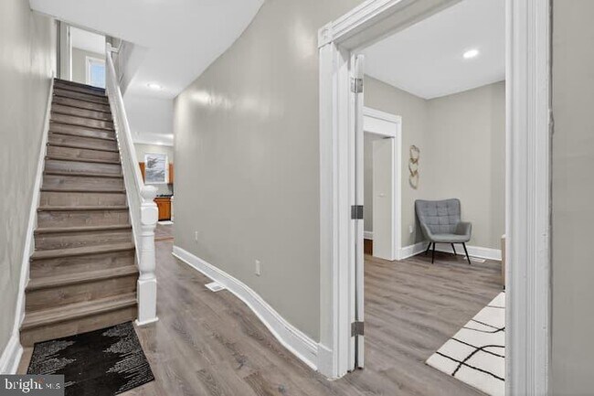 Building Photo - 1119 Montello Ave NE