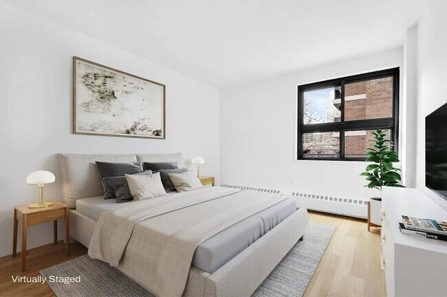 Building Photo - 3 bedroom in New York NY 10038