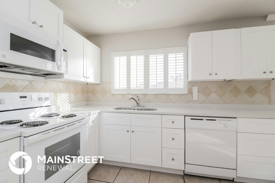 Building Photo - 1294 Dewar Ct NE