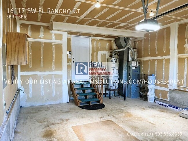 Building Photo - 16117 SW El Rancho Ct