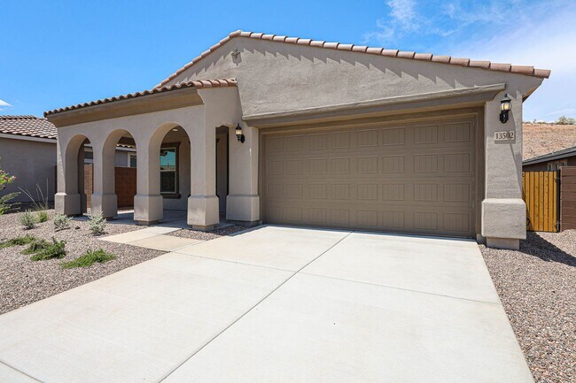 Building Photo - 4 Bedroom + Den in Foothills at Northpointe