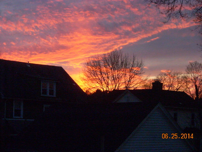 SUNSET OFF DECK - 72 Kimball Dr