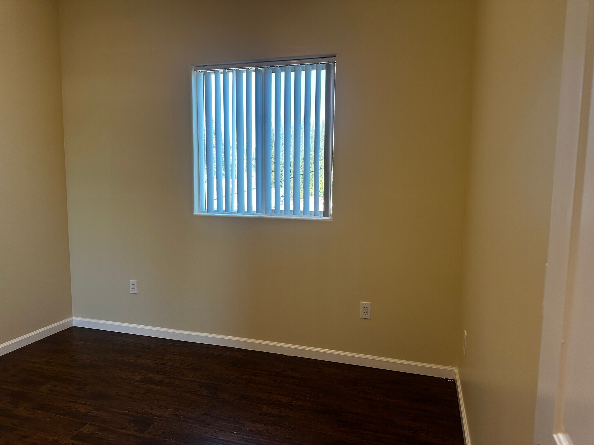 Building Photo - 14233 Tiara St