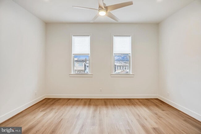 Building Photo - 314 Varnum St NW