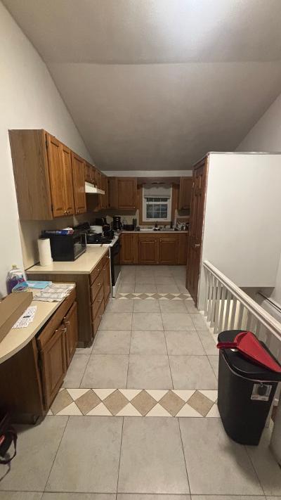 Building Photo - 39 Aldine St