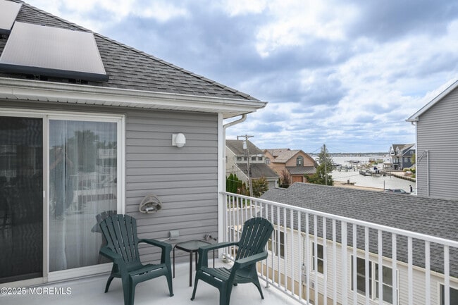Building Photo - 42 Bay Breeze Dr