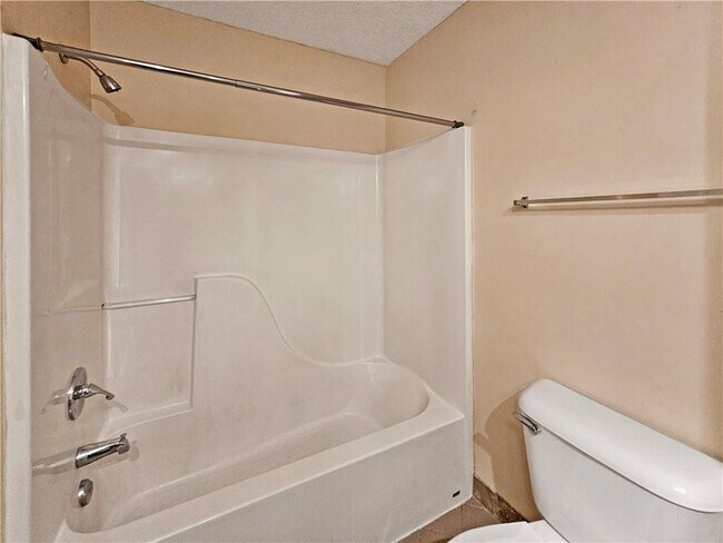 Building Photo - 100 Ginnity Dr