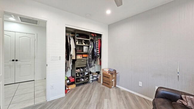 Building Photo - Beautifully updated home in Las Brisas Community of Goodyear!