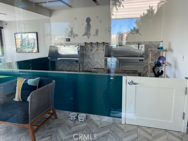 Building Photo - 400 S Broadway