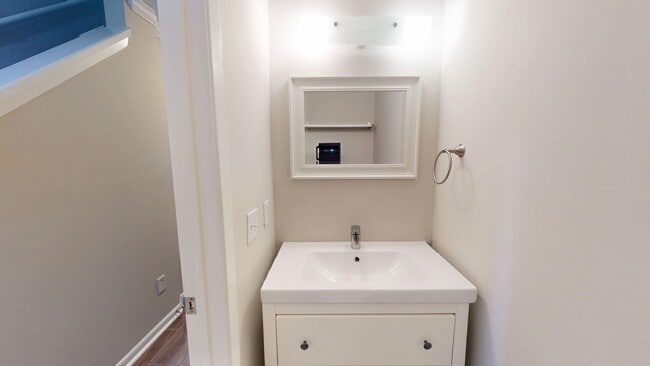 Building Photo - 3280 Heathstead Pl