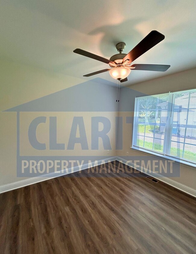 Building Photo - Newly constructed House w/ 3 Bedrooms!