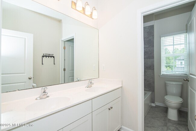 Building Photo - 690 Windermere Way