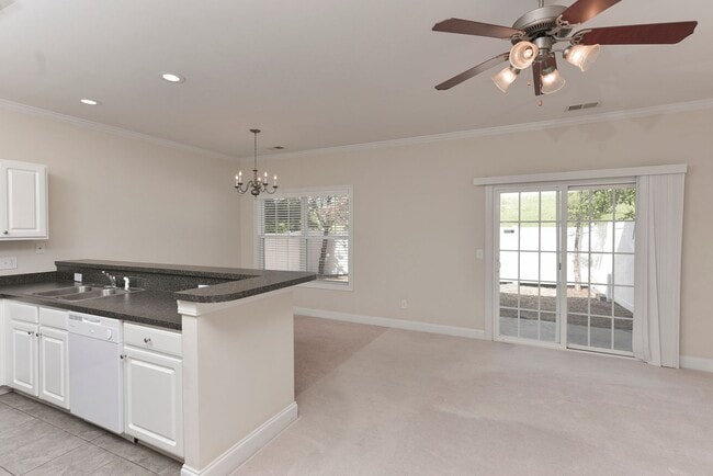 Building Photo - 3BR 2.5BA Townhome in Pennington Square ~ Minutes to Fort Jackson, the VA hospital, USC Medical S...