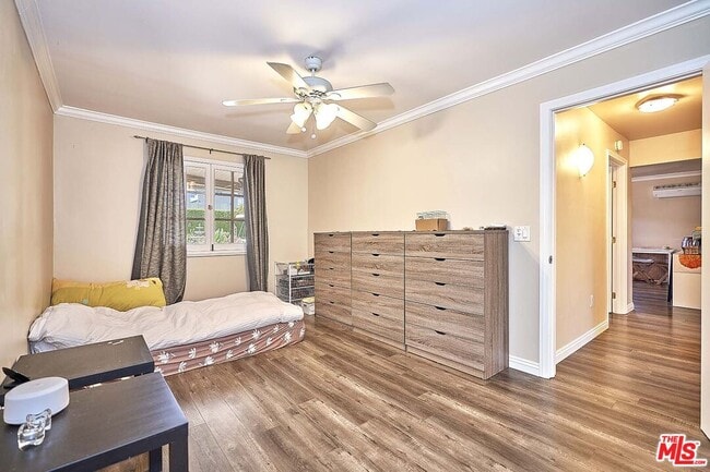 Building Photo - 1076 West Blvd