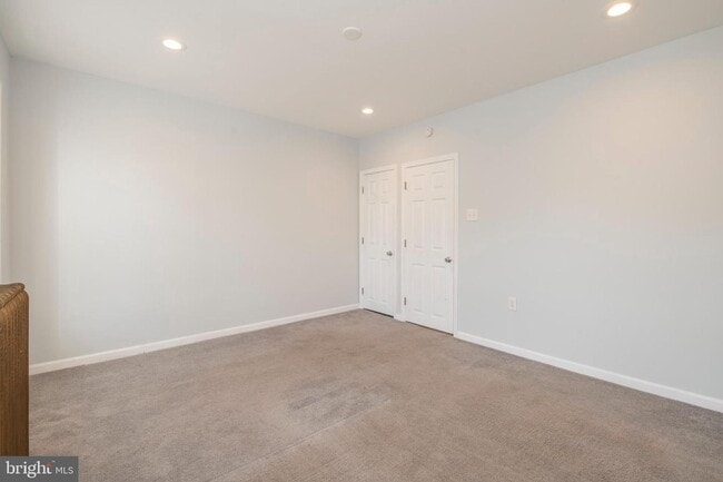 Building Photo - 4328 Freeland Ave