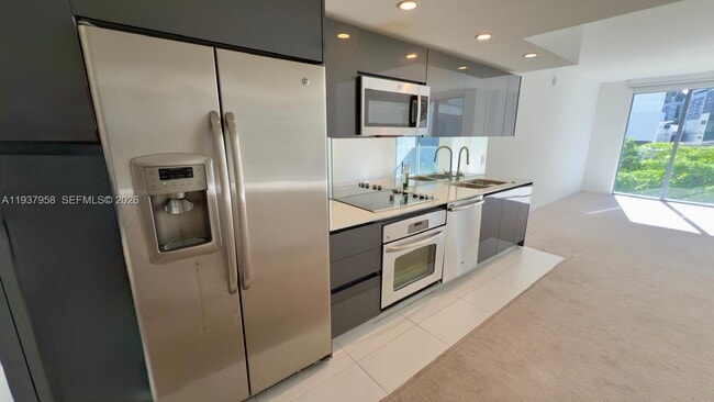 Building Photo - 31 SE 6th St