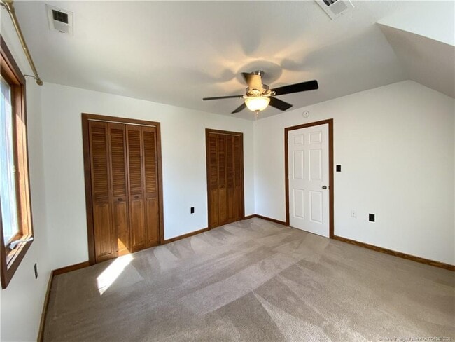 Building Photo - 45 Lookout Point