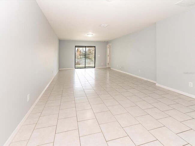 Building Photo - 5555 Maggiore Blvd