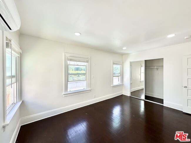 Building Photo - 1156 4th Ave
