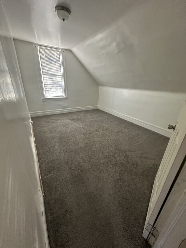 Building Photo - 11326 Saint Aubin St