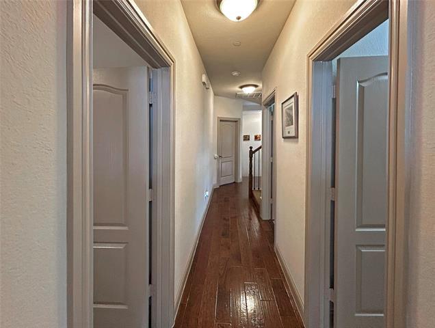 Building Photo - 4252 Riverview Dr