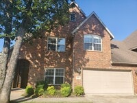 Building Photo - Nice 3 bedroom 2.5 bath home in North Fayetteville