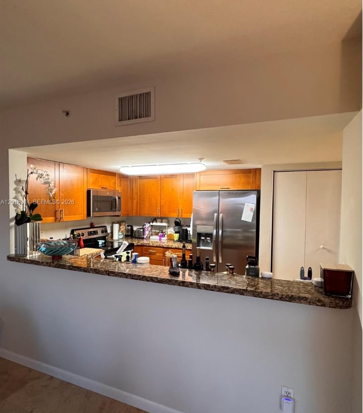 Building Photo - 1555 N Treasure Dr