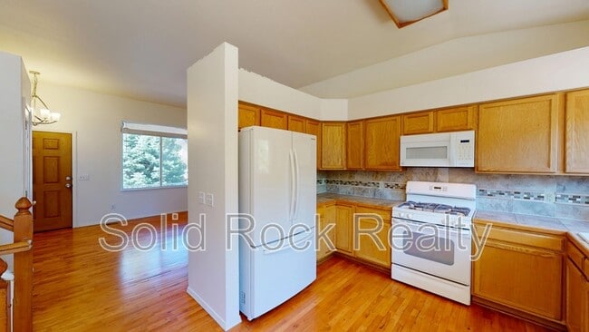 Building Photo - 8315 St Helena Dr