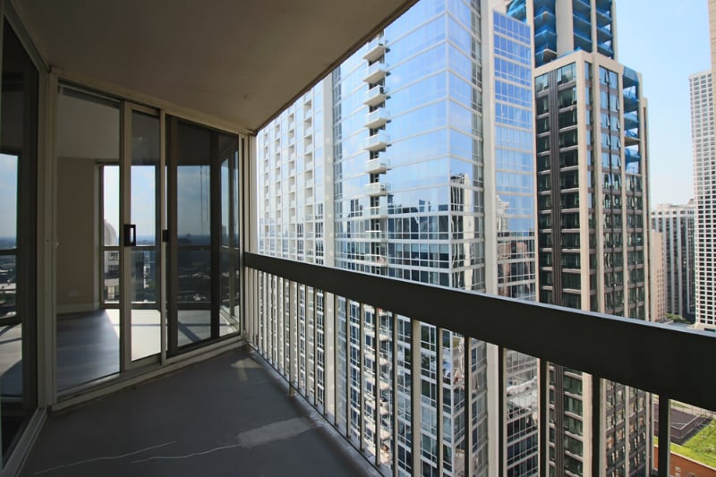 Building Photo - 904 N State St