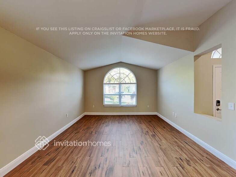 Building Photo - 1440 Baythorn Dr