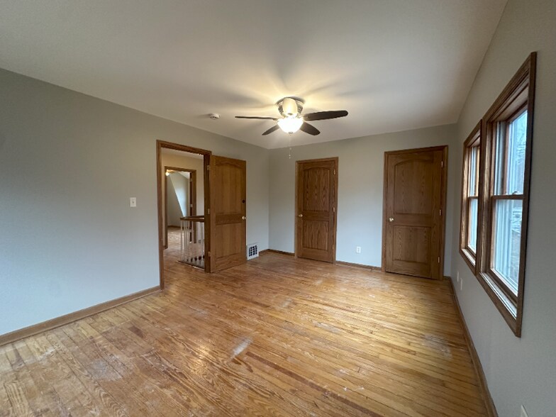 Building Photo - 604 Wilmot Ave