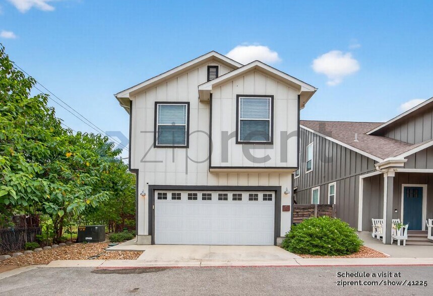 Building Photo - 1511 E Sandalwood Ln