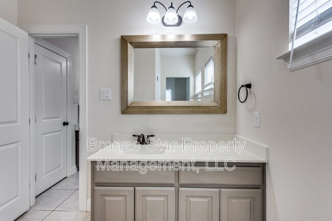 Building Photo - 217 Gilpin Ln